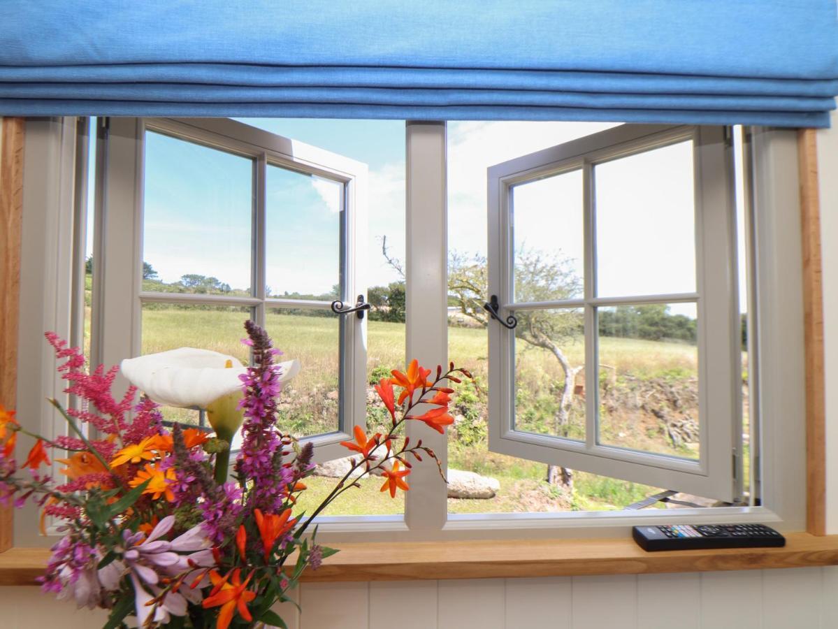 Bosulla Shepherds Hut Penzance Exteriér fotografie